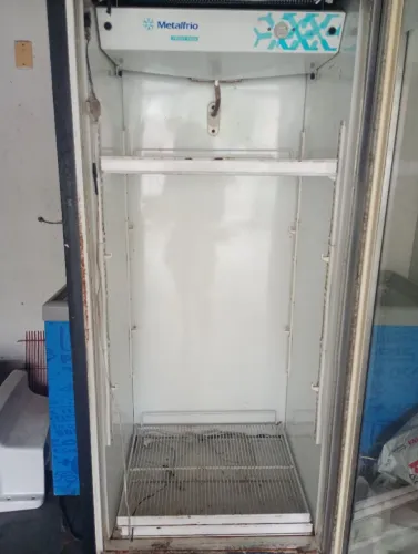 Freezer expositor