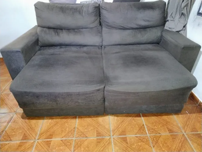 Sofá retrátil usado