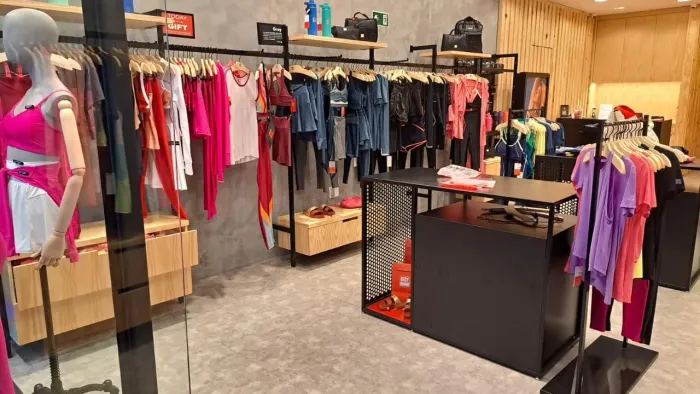 Estrutura completa para loja de roupa