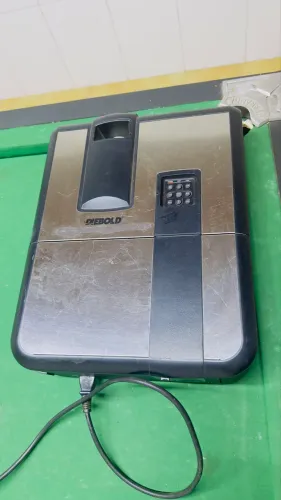 Projetor com computador Diebold 