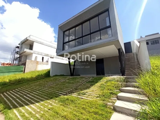 Casa Condomínio Fechado para alugar, 3 quartos, Granja Marileusa - Uberlândia/MG - Rotina