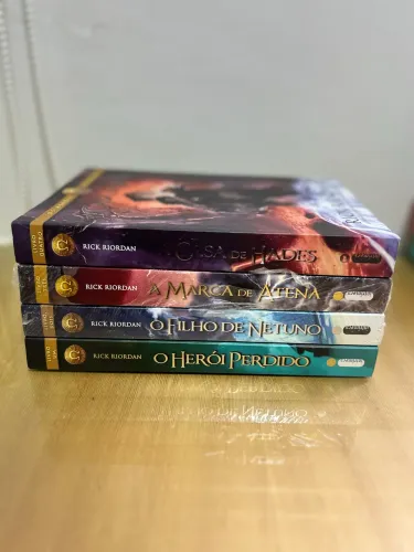 LIVROS OS HERÓIS DO OLIMPO - RICK RIORDAN