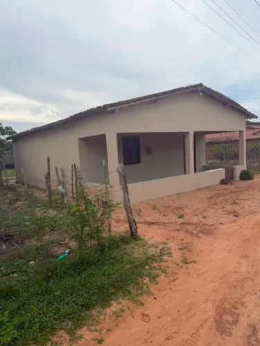 Vende-se casa no trairi
