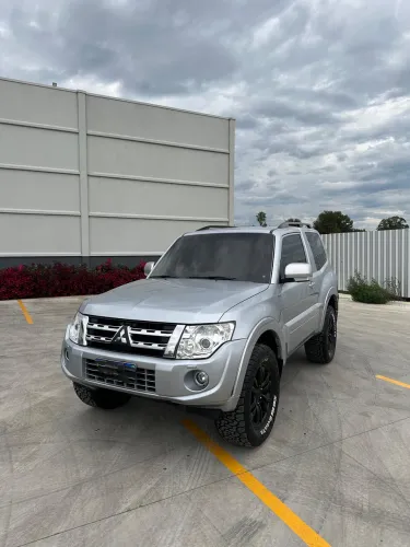 Mitsubishi Pajero HPE Full 3.2 4X4 T.i.dies. 5P AUT 2012