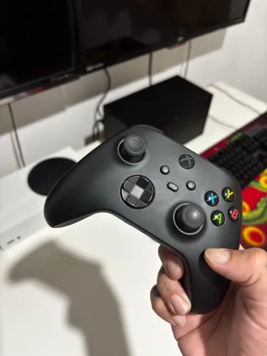 Controle Xbox Series X - Drift analógico direito