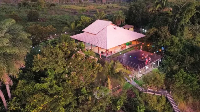 Casa de Campo às Margens do Rio Tocantins 