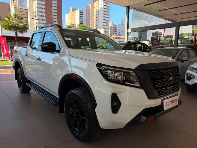 Nissan Frontier Pro4x CD 4X4 2.3 Bi-TB Die. AUT 2024