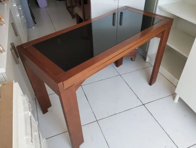 Aparador que vira mesa entrego ler anúncio