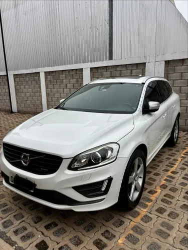 Volvo XC 60 T-5 R-design 2.0 FWD 5P 2014