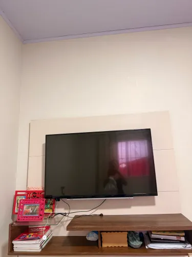 TV Toshiba 43? + Painel + TV Stick à Venda