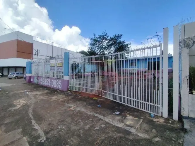 Casa para alugar, 368 m² por R$ 3.800,00/mês - Setor Sul - Goiânia/GO