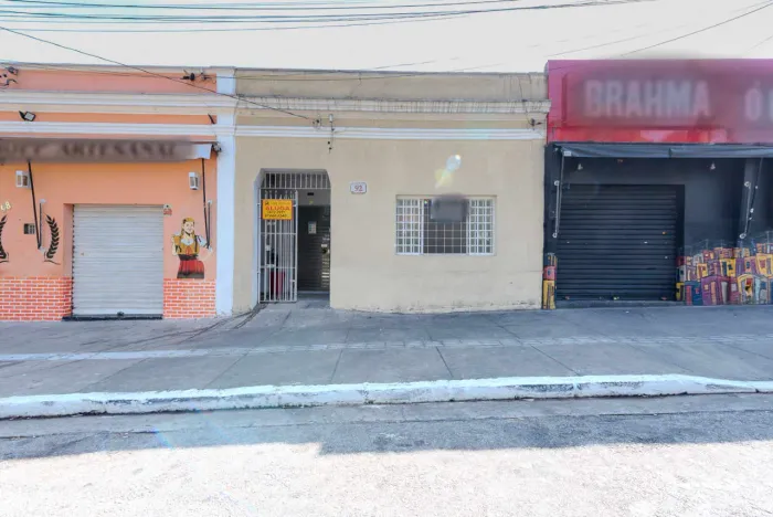 Casa comercial na Largo da Matriz de Nossa Senhora do Ó, 92 - - 90 m²