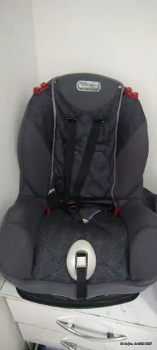 Cadeirinha infantil para carro 