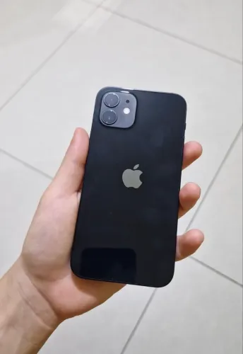 iPhone 12