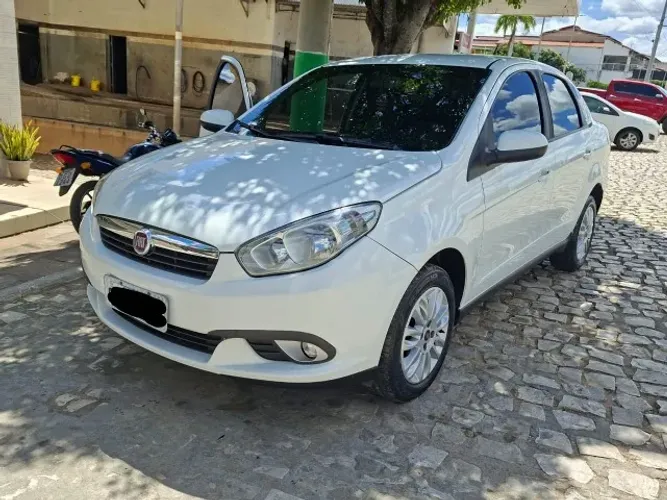 Fiat Grand Siena Attrac. 1.4 EVO F.flex 8V 2015