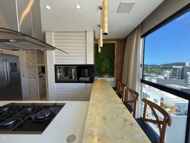 Apartamento em Laguna, 3 Suítes, Mobiliado, Alto Padrao. 
