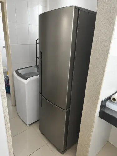 Geladeira Inverse Consul 399 litros Excelente Estado 2 anos de uso
