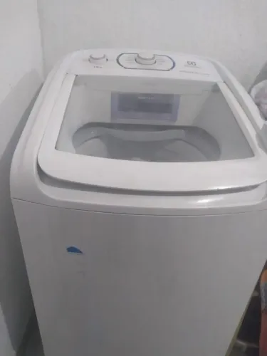 Vendo máquina de lavar 9kg semi nova