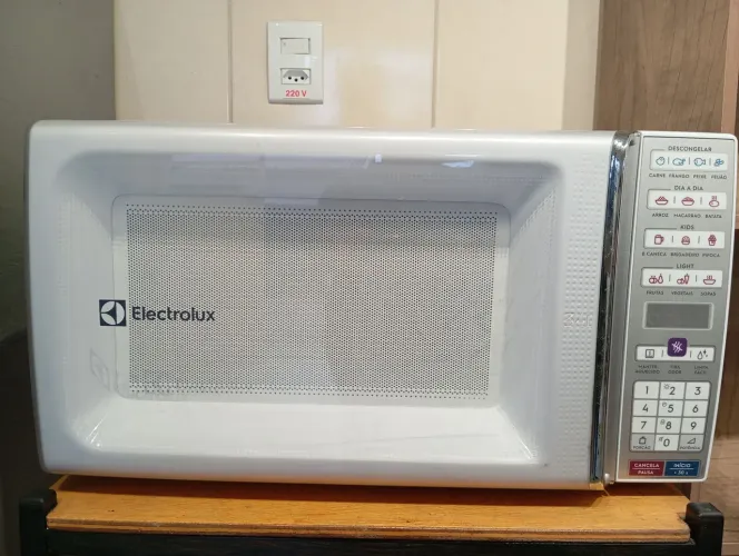 Microondas Eletrolux 34 litros 127w