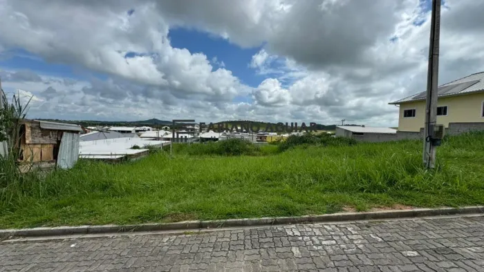 Terreno de condomínio em Araruama, 360m2 - R$ 100.000,00 - Condomínio Collynas Park