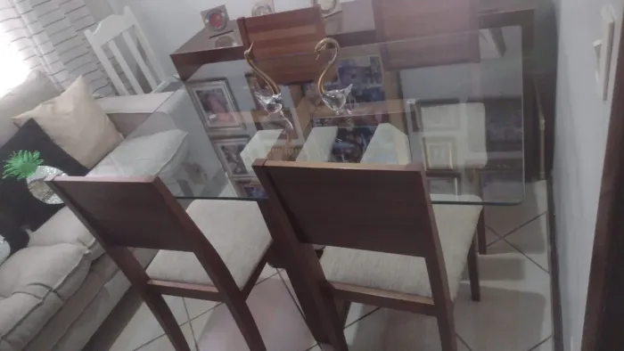Mesa de vidro excelente conservação