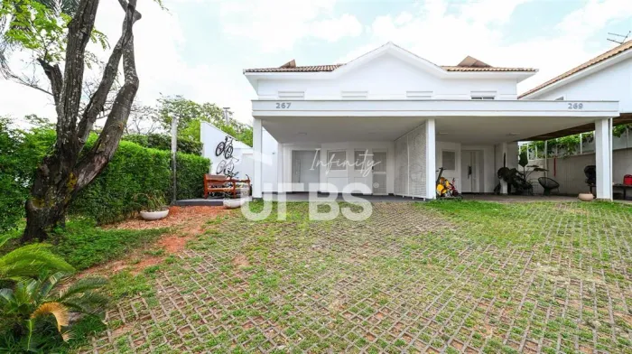 Housing Flamboyant - Casa de Condomínio 2 quartos, sendo 1 suíte