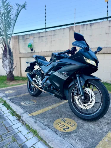 Yamaha R15 2024 único dono