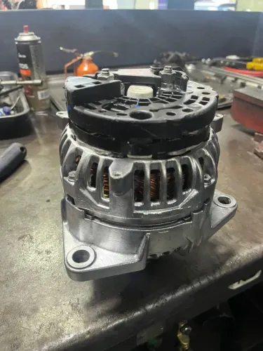 Alternador Ford cargo 24 v