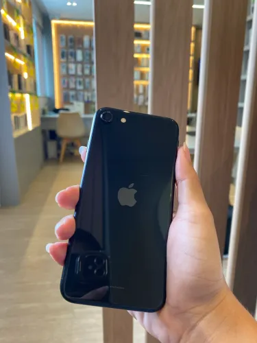 iPhone SE 
