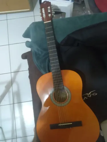 Violão Gianini Cordas de Nylon Usado Muito Bom