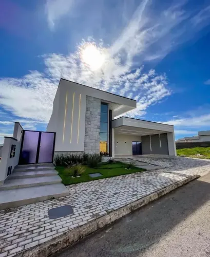 Linda Casa a Venda no Condomínio Del Fiore em Caldas Novas Go