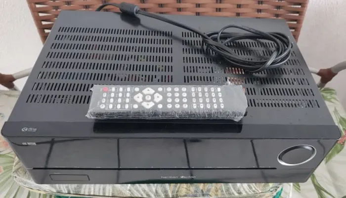 Receiver Harman Kardon HK 3770.