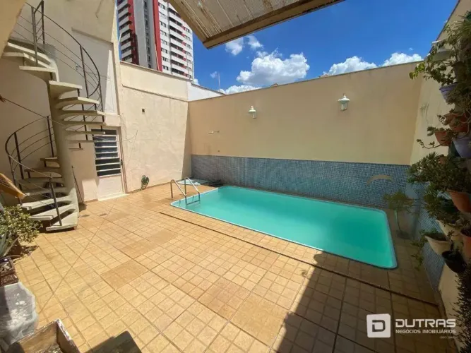 Casa para alugar no Centro 2 quartos, piscina e área gourmet