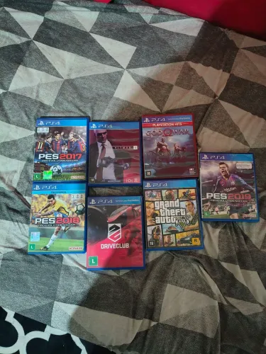 Vende-se PS4
