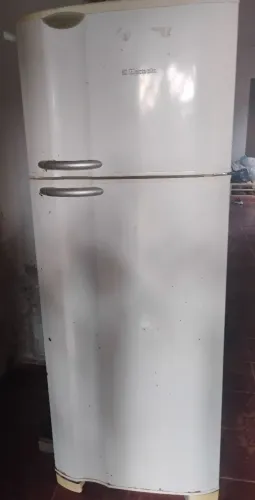 Geladeira Electrolux-Para retirada de peças