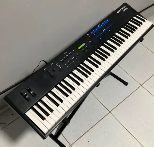 Teclado KURZWEIL SP76II