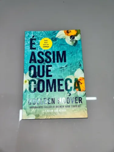 livro é assim que começa, de colleen hoover