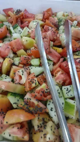 Cozinheira e Aux cozinha feminino