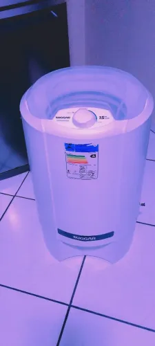 CENTRÍFUGA DE ROUPA DA MARCA SUGGAR CAPACIDADE 15KG FUNCIONANDO PERFEITAMENTE