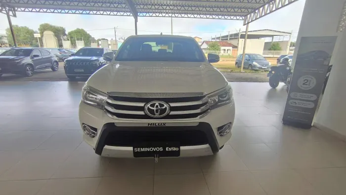 Toyota Hilux CD SRX 4X4 2.8 TDI 16V Diesel Aut. 2017
