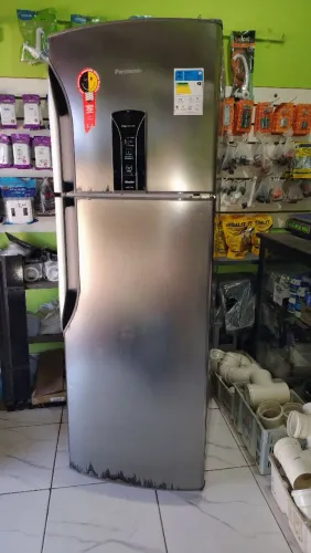 Geladeira inox Panasonic