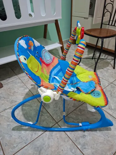 Cadeira de balanço bebê