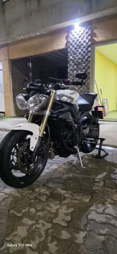 Street triple 675 2015