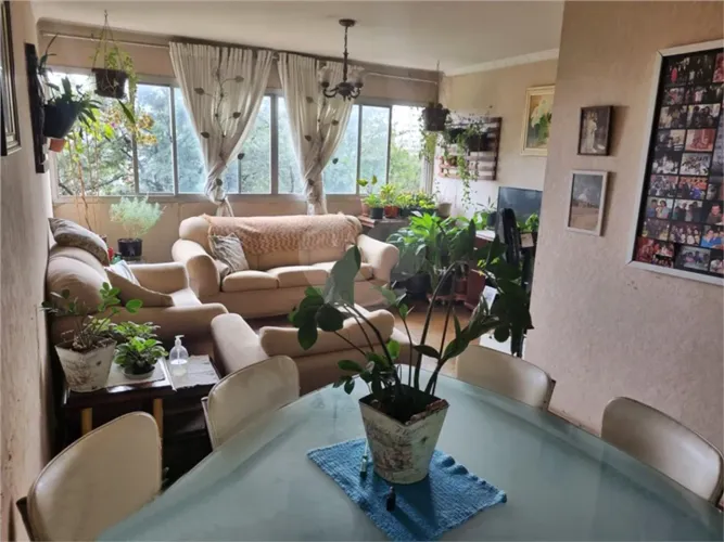 Apartamento à venda com 3 quartos, sendo 1 suíte, no condomínio San Remo, São Paulo - SP
