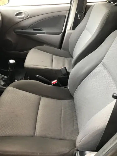 Toyota Etios XLS 1.5 Flex 16V 5P Mec. 2013