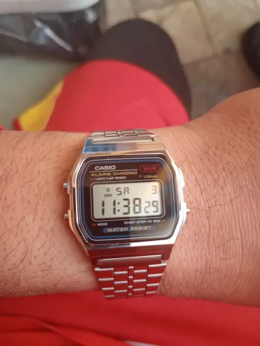 Relógio Casio original, 3 meses de uso com caixa original
