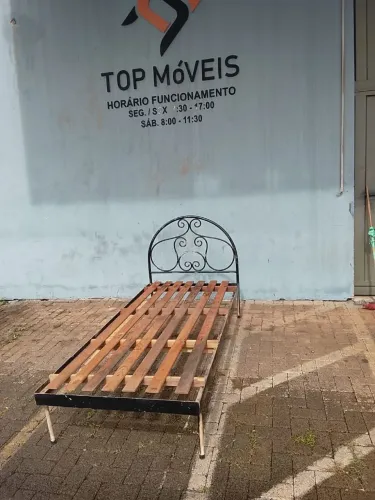 Cama solteiro tubolar USADA ENTREGA dentro de Uberlândia MG