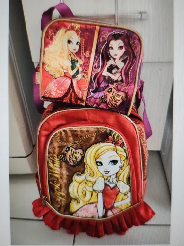 Mochila infantil de rodinhas com lancheira Ever After High SESTINI