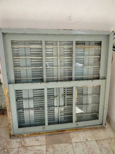 janela veneziana com grade 1,20x1,20