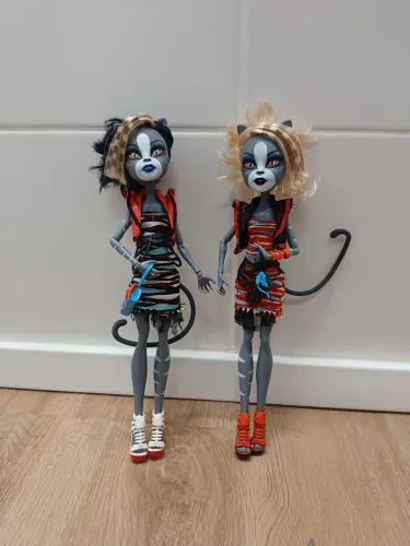 Bonecas meowlody and purrsephone monster high